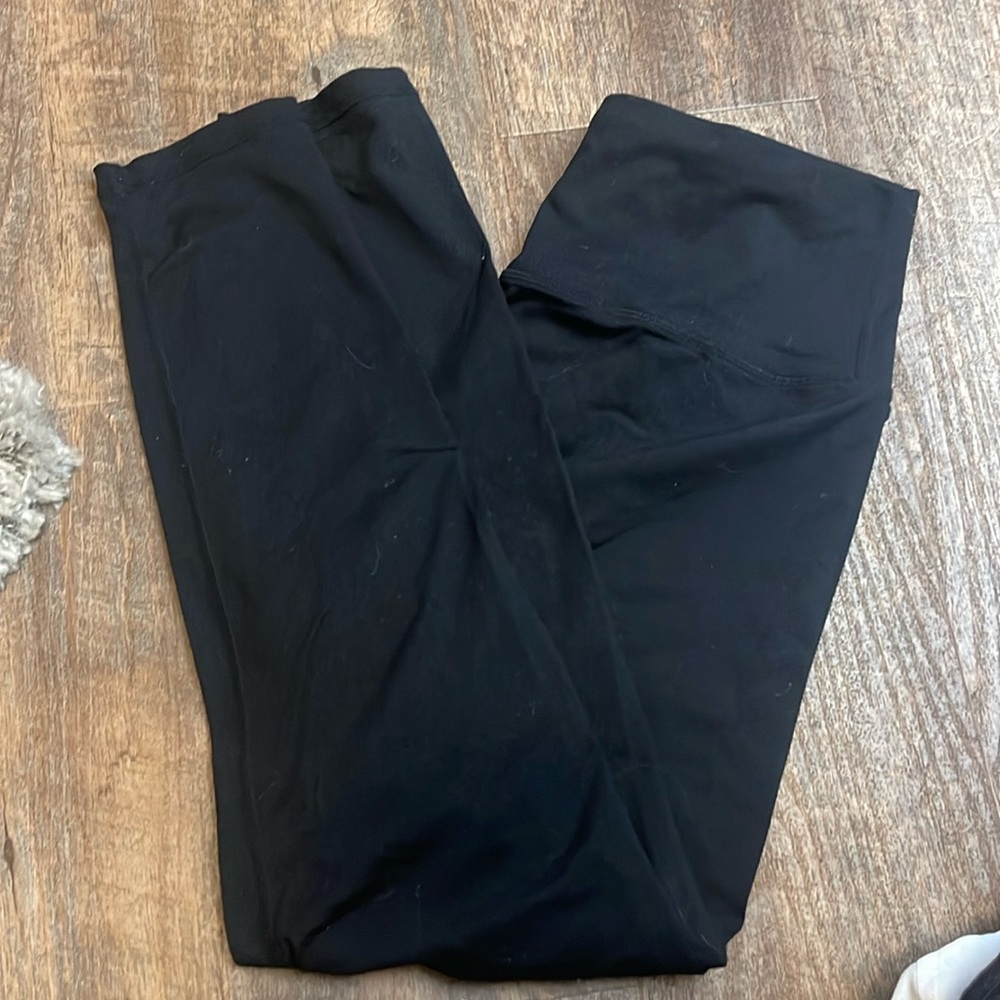 Black leggings